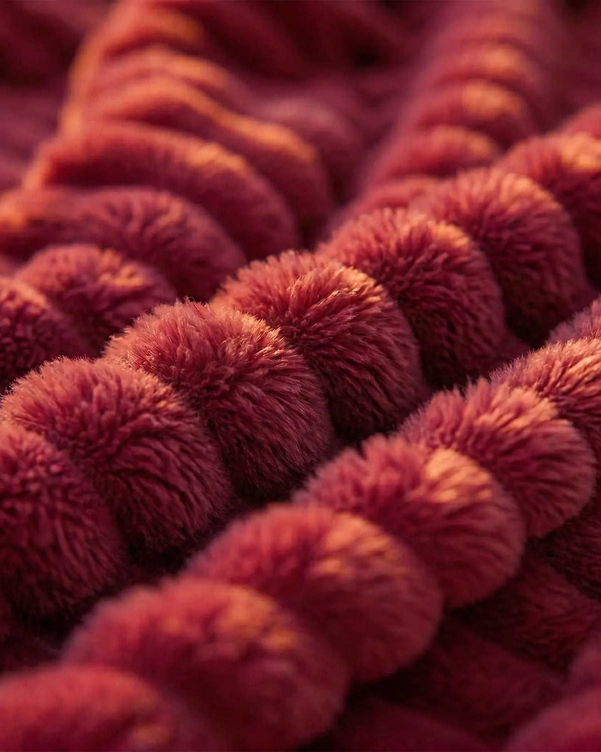 Softnook Fleece Blanket - Limited Edition: Wine Red