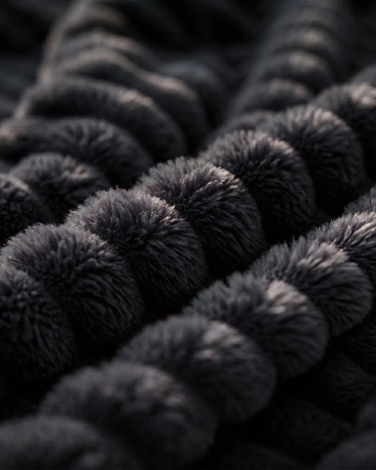 Softnook Fleece Blanket - Limited Edition: Black