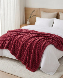 Softnook Fleece Blanket - Limited Edition: Wine Red