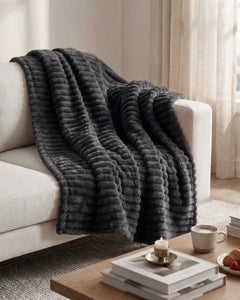 Softnook Fleece Blanket - Limited Edition: Black